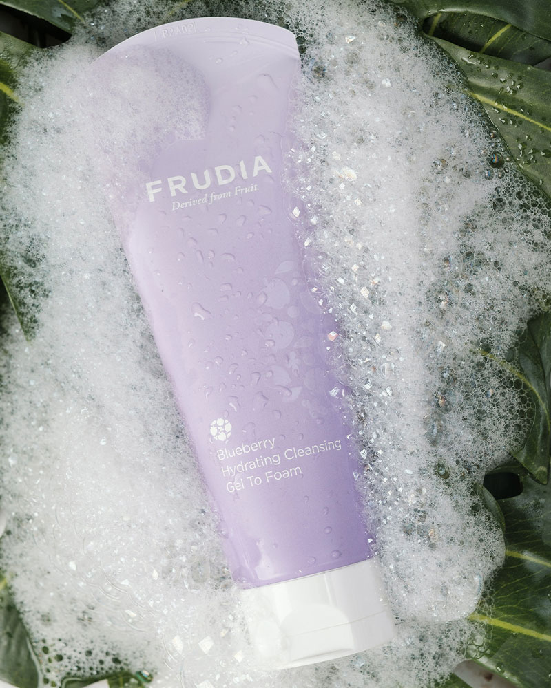 Frudia-Blueberry-Hydrating-Cleansing-Gel-To-Foam-145g-14.jpg